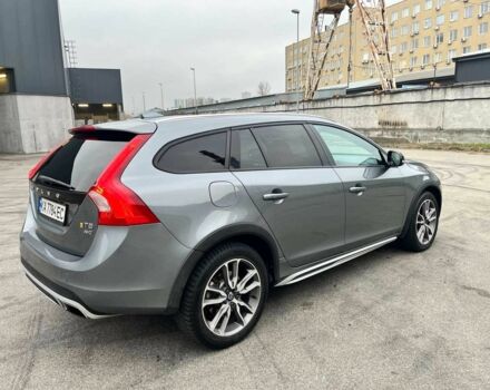 Серый Вольво B60, объемом двигателя 2 л и пробегом 230 тыс. км за 14500 $, фото 5 на Automoto.ua