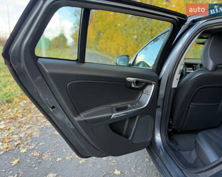 Сірий Вольво B60, об'ємом двигуна 1.97 л та пробігом 211 тис. км за 15700 $, фото 16 на Automoto.ua