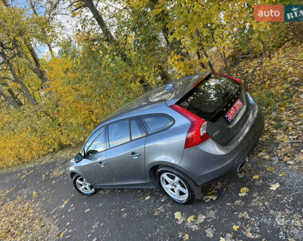 Сірий Вольво B60, об'ємом двигуна 1.97 л та пробігом 211 тис. км за 15700 $, фото 7 на Automoto.ua