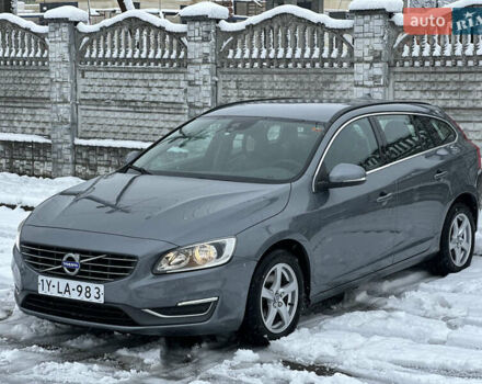 Серый Вольво B60, объемом двигателя 1.99 л и пробегом 241 тыс. км за 14400 $, фото 2 на Automoto.ua