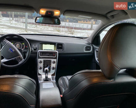 Серый Вольво B60, объемом двигателя 1.97 л и пробегом 210 тыс. км за 11888 $, фото 30 на Automoto.ua