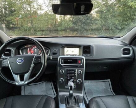 Вольво B60 2016 у Житомирі на Automoto.ua Сірий Вольво B60, об'ємом двигуна 2.5 л та пробігом 72 тис. км за 11999 $, фото 7 на Automoto.ua