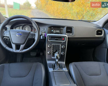 Сірий Вольво B60, об'ємом двигуна 1.97 л та пробігом 211 тис. км за 15700 $, фото 19 на Automoto.ua