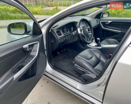 Серый Вольво B60, объемом двигателя 1.97 л и пробегом 210 тыс. км за 11888 $, фото 25 на Automoto.ua