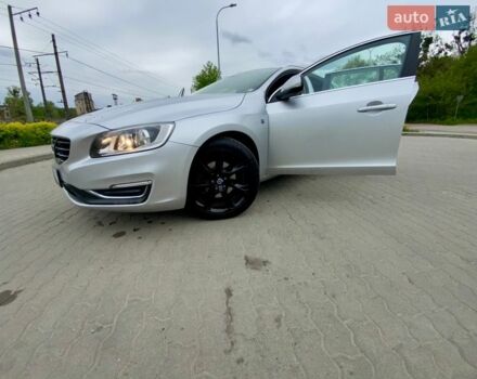 Сірий Вольво B60, об'ємом двигуна 1.97 л та пробігом 218 тис. км за 11555 $, фото 6 на Automoto.ua