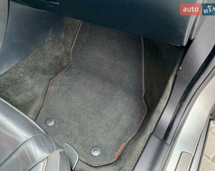 Серый Вольво B60, объемом двигателя 1.97 л и пробегом 210 тыс. км за 11888 $, фото 47 на Automoto.ua