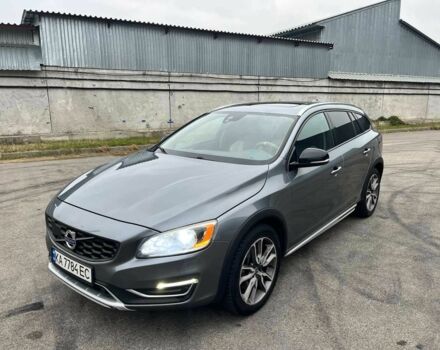 Серый Вольво B60, объемом двигателя 2 л и пробегом 230 тыс. км за 14500 $, фото 2 на Automoto.ua