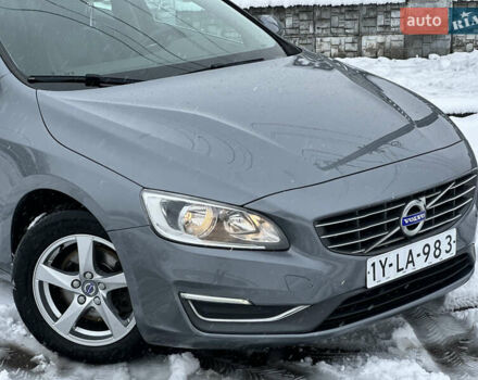Серый Вольво B60, объемом двигателя 1.99 л и пробегом 241 тыс. км за 14400 $, фото 21 на Automoto.ua