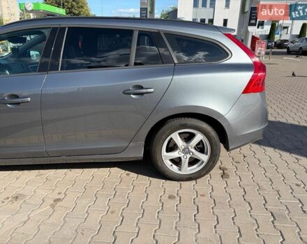 Сірий Вольво B60, об'ємом двигуна 1.97 л та пробігом 212 тис. км за 13500 $, фото 2 на Automoto.ua