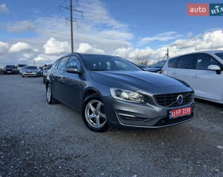 Сірий Вольво B60, об'ємом двигуна 1.97 л та пробігом 211 тис. км за 15700 $, фото 1 на Automoto.ua