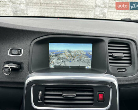 Серый Вольво B60, объемом двигателя 1.99 л и пробегом 241 тыс. км за 14400 $, фото 109 на Automoto.ua