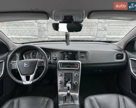 Серый Вольво B60, объемом двигателя 1.99 л и пробегом 241 тыс. км за 14400 $, фото 79 на Automoto.ua