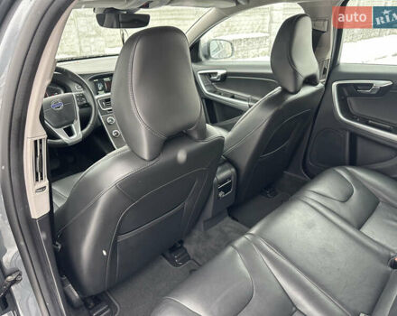 Серый Вольво B60, объемом двигателя 1.99 л и пробегом 241 тыс. км за 14400 $, фото 5 на Automoto.ua