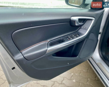 Серый Вольво B60, объемом двигателя 1.97 л и пробегом 210 тыс. км за 11888 $, фото 26 на Automoto.ua