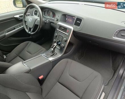Серый Вольво B60, объемом двигателя 1.97 л и пробегом 214 тыс. км за 13700 $, фото 46 на Automoto.ua