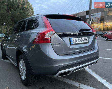 Вольво B60 2017 в Одессе на Automoto.ua Серый Вольво B60, объемом двигателя 1.97 л и пробегом 200 тыс. км за 14800 $, фото 3 на Automoto.ua