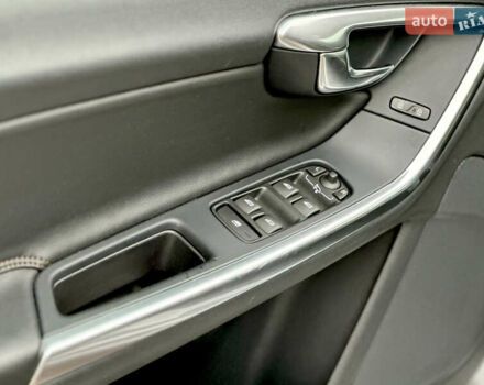 Серый Вольво B60, объемом двигателя 1.97 л и пробегом 142 тыс. км за 15990 $, фото 20 на Automoto.ua