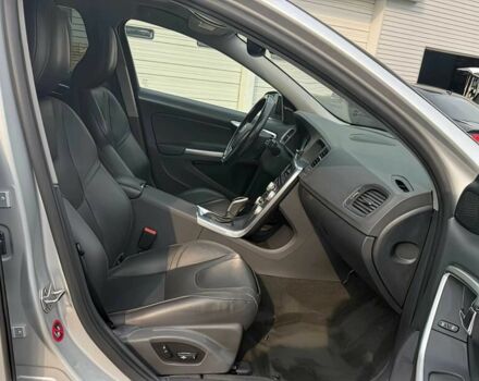 Серый Вольво B60, объемом двигателя 2 л и пробегом 68 тыс. км за 8600 $, фото 10 на Automoto.ua