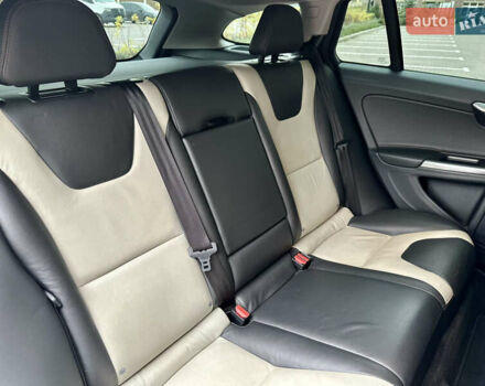 Серый Вольво B60, объемом двигателя 1.97 л и пробегом 142 тыс. км за 15990 $, фото 40 на Automoto.ua