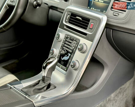 Серый Вольво B60, объемом двигателя 1.97 л и пробегом 142 тыс. км за 15990 $, фото 35 на Automoto.ua