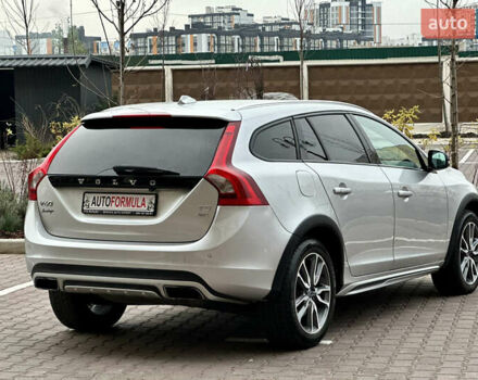 Серый Вольво B60, объемом двигателя 1.97 л и пробегом 142 тыс. км за 15990 $, фото 12 на Automoto.ua