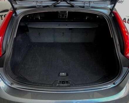 Серый Вольво B60, объемом двигателя 2 л и пробегом 207 тыс. км за 16950 $, фото 4 на Automoto.ua