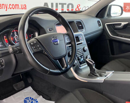 Сірий Вольво B60, об'ємом двигуна 0 л та пробігом 207 тис. км за 16950 $, фото 5 на Automoto.ua