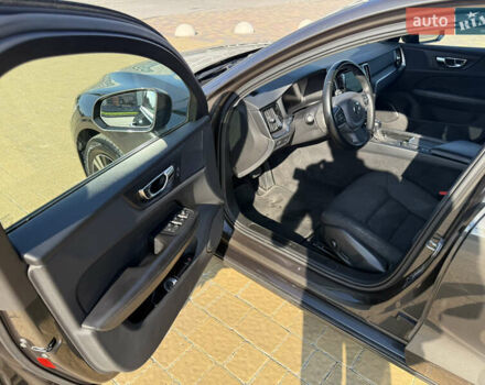 Вольво B60 2019 в Львове на Automoto.ua Серый Вольво B60, объемом двигателя 2 л и пробегом 132 тыс. км за 26990 $, фото 14 на Automoto.ua