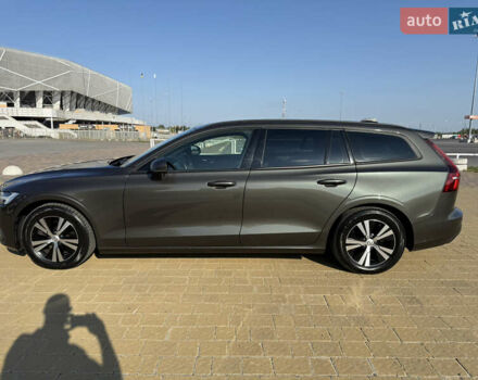 Вольво B60 2019 в Львове на Automoto.ua Серый Вольво B60, объемом двигателя 2 л и пробегом 132 тыс. км за 26990 $, фото 6 на Automoto.ua