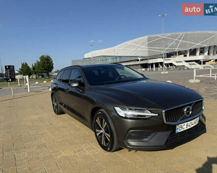 Вольво B60 2019 в Львове на Automoto.ua Серый Вольво B60, объемом двигателя 2 л и пробегом 132 тыс. км за 26990 $, фото 1 на Automoto.ua