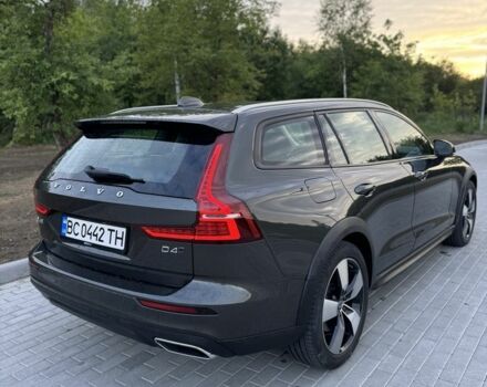 Вольво B60 2019 в Львове на Automoto.ua Серый Вольво B60, объемом двигателя 2 л и пробегом 73 тыс. км за 29500 $, фото 5 на Automoto.ua