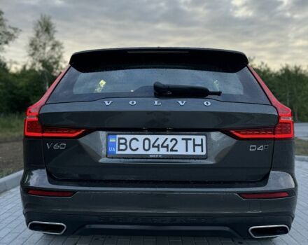 Вольво B60 2019 в Львове на Automoto.ua Серый Вольво B60, объемом двигателя 2 л и пробегом 73 тыс. км за 29500 $, фото 6 на Automoto.ua