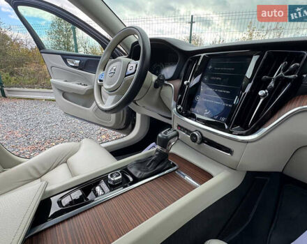 Серый Вольво B60, объемом двигателя 1.97 л и пробегом 69 тыс. км за 20999 $, фото 77 на Automoto.ua