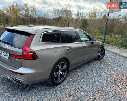 Вольво B60 2020 в Дрогобыче на Automoto.ua Серый Вольво B60, объемом двигателя 1.97 л и пробегом 69 тыс. км за 21500 $, фото 32 на Automoto.ua