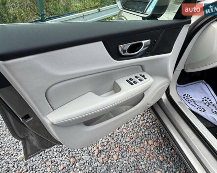 Серый Вольво B60, объемом двигателя 1.97 л и пробегом 69 тыс. км за 20999 $, фото 52 на Automoto.ua