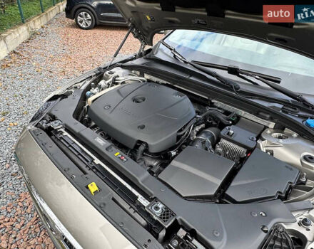 Серый Вольво B60, объемом двигателя 1.97 л и пробегом 69 тыс. км за 20999 $, фото 98 на Automoto.ua