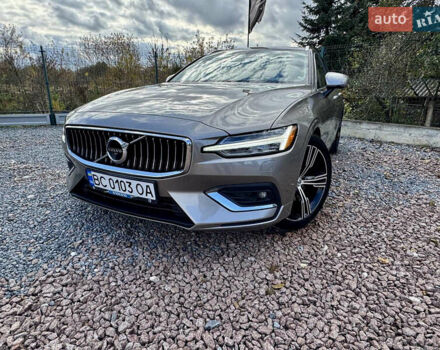 Вольво B60 2020 в Дрогобыче на Automoto.ua Серый Вольво B60, объемом двигателя 1.97 л и пробегом 69 тыс. км за 21500 $, фото 9 на Automoto.ua