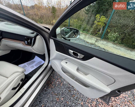 Серый Вольво B60, объемом двигателя 1.97 л и пробегом 69 тыс. км за 20999 $, фото 82 на Automoto.ua