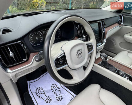 Серый Вольво B60, объемом двигателя 1.97 л и пробегом 69 тыс. км за 20999 $, фото 56 на Automoto.ua