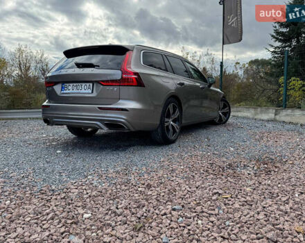 Вольво B60 2020 в Дрогобыче на Automoto.ua Серый Вольво B60, объемом двигателя 1.97 л и пробегом 69 тыс. км за 21500 $, фото 34 на Automoto.ua