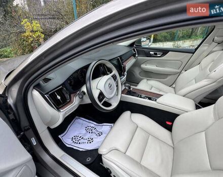 Серый Вольво B60, объемом двигателя 1.97 л и пробегом 69 тыс. км за 20999 $, фото 66 на Automoto.ua