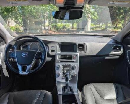 Серый Вольво B60, объемом двигателя 2 л и пробегом 89 тыс. км за 10000 $, фото 11 на Automoto.ua