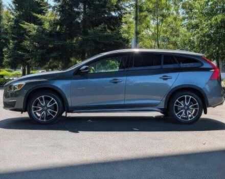 Серый Вольво B60, объемом двигателя 2 л и пробегом 89 тыс. км за 10000 $, фото 3 на Automoto.ua