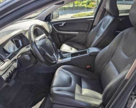 Серый Вольво B60, объемом двигателя 2 л и пробегом 89 тыс. км за 10000 $, фото 9 на Automoto.ua