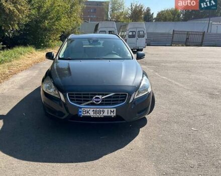 Сірий Вольво B60, об'ємом двигуна 2 л та пробігом 380 тис. км за 10200 $, фото 1 на Automoto.ua