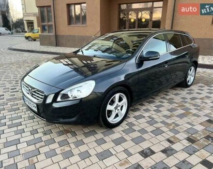 Сірий Вольво B60, об'ємом двигуна 1.98 л та пробігом 300 тис. км за 8300 $, фото 1 на Automoto.ua