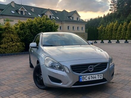 Вольво B60 2011 в Львове на Automoto.ua Серый Вольво B60, объемом двигателя 2 л и пробегом 270 тыс. км за 10500 $, фото 1 на Automoto.ua