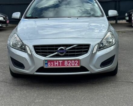 Серый Вольво B60, объемом двигателя 2 л и пробегом 217 тыс. км за 12300 $, фото 1 на Automoto.ua