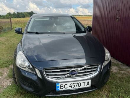 Серый Вольво B60, объемом двигателя 2 л и пробегом 265 тыс. км за 9870 $, фото 1 на Automoto.ua