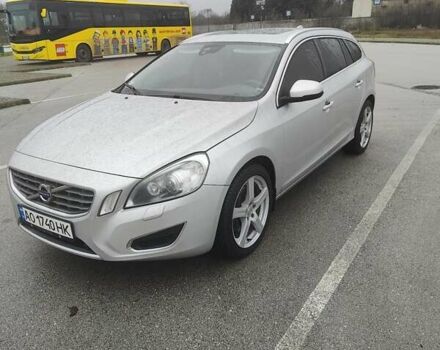 Сірий Вольво B60, об'ємом двигуна 2.4 л та пробігом 375 тис. км за 9500 $, фото 1 на Automoto.ua